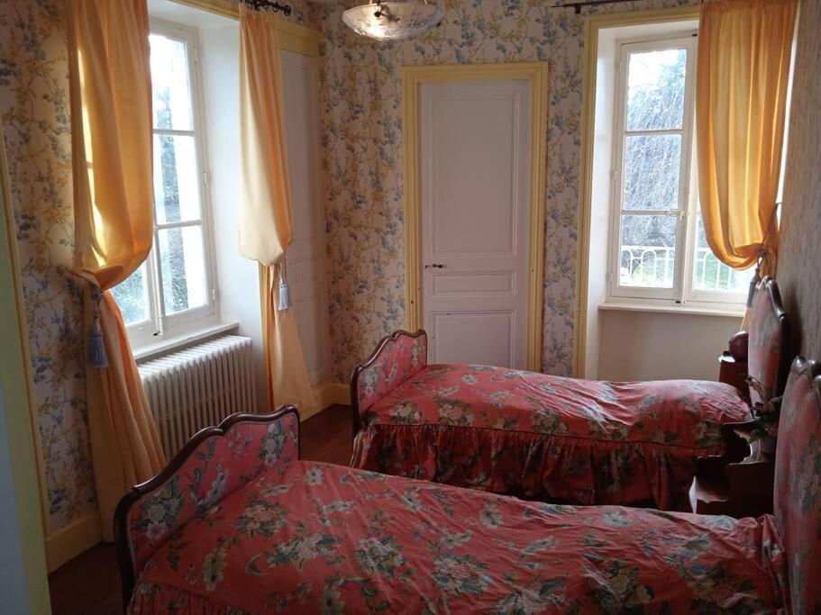 Maison Calme Avec Piscine Entouree De Son Parc Quintenas 외부 사진